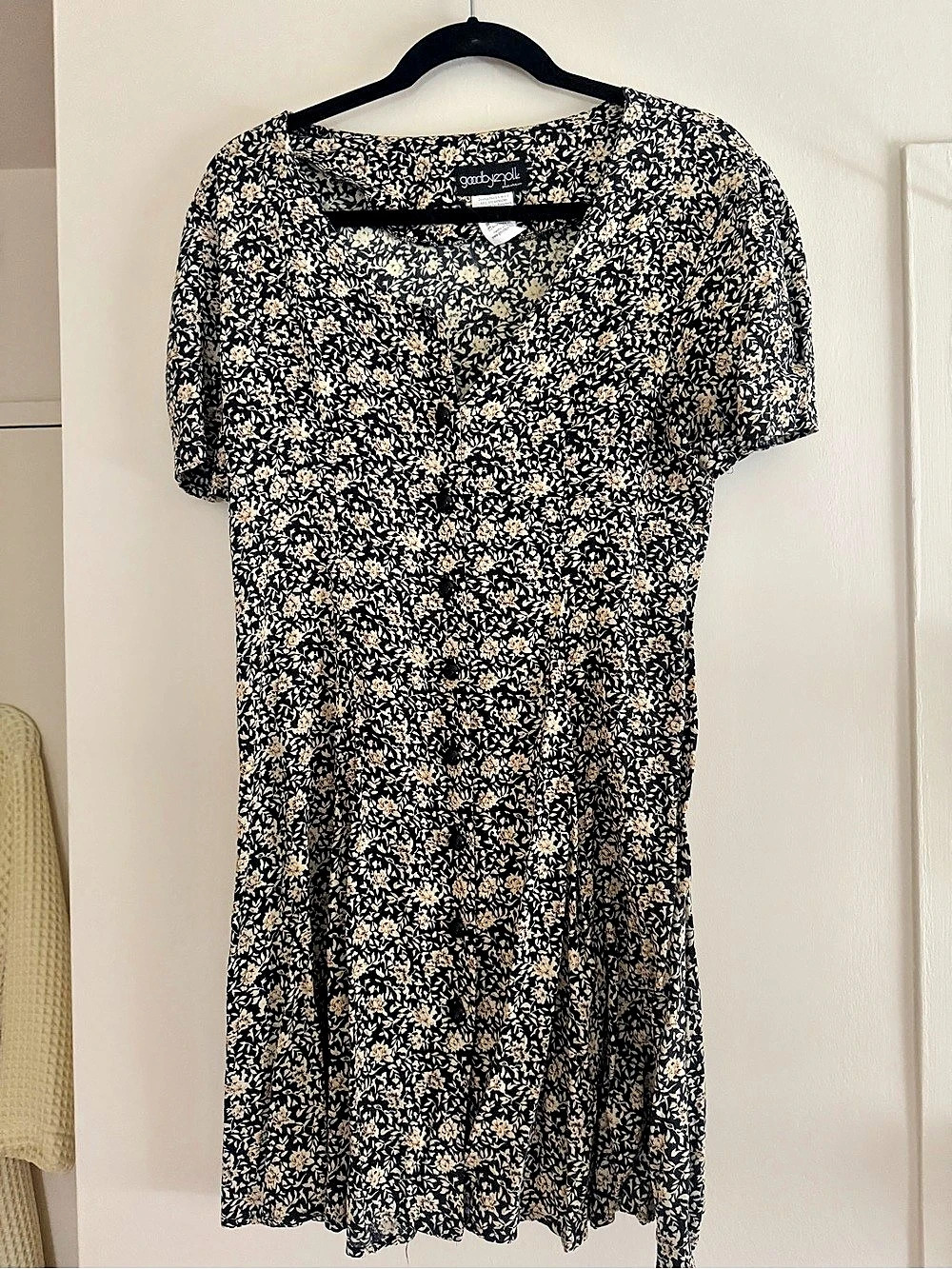 Vintage goodbyegirl Floral Mini Dress in Black & Cream Like New
